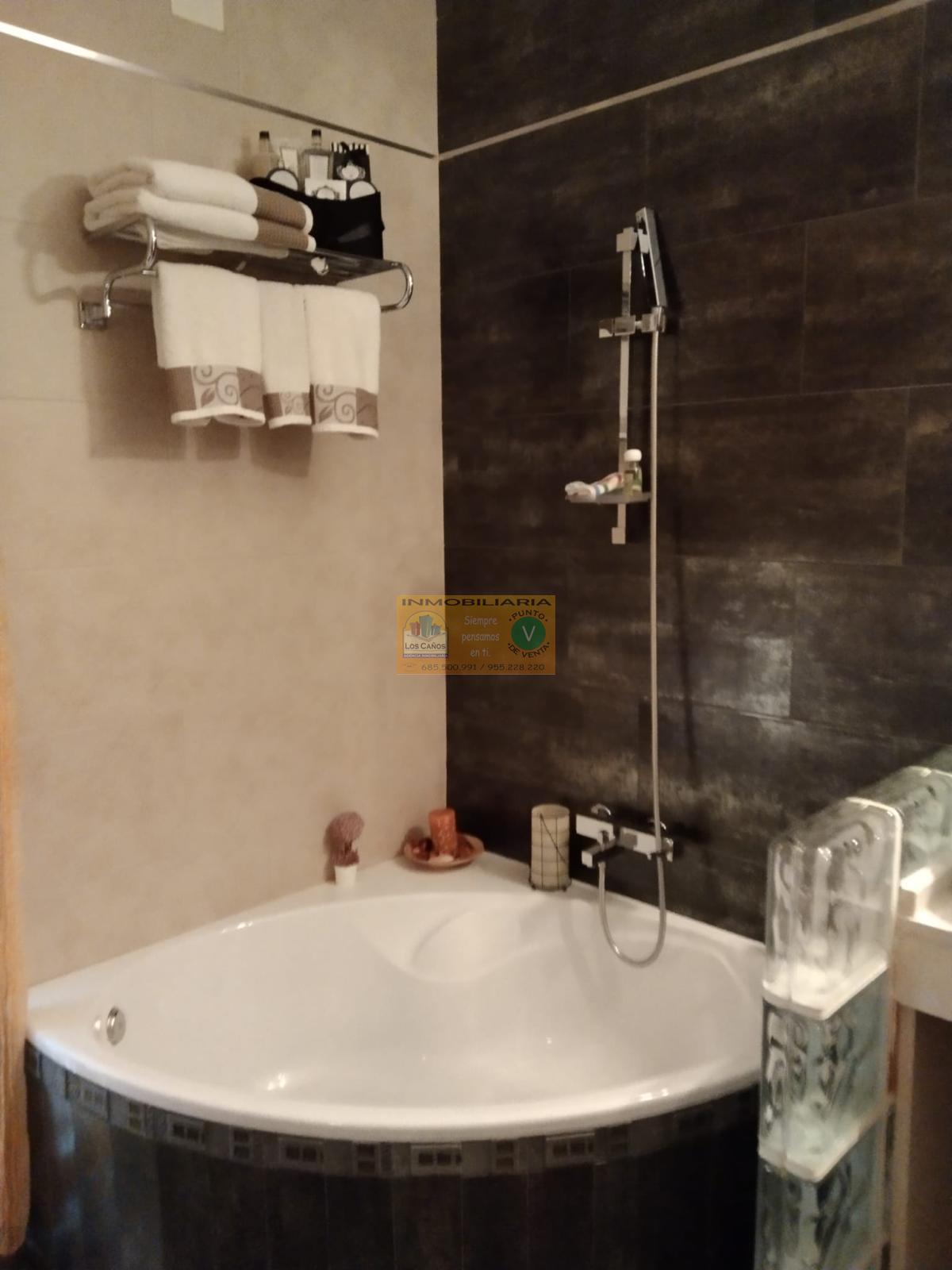 For sale of house in Sevilla