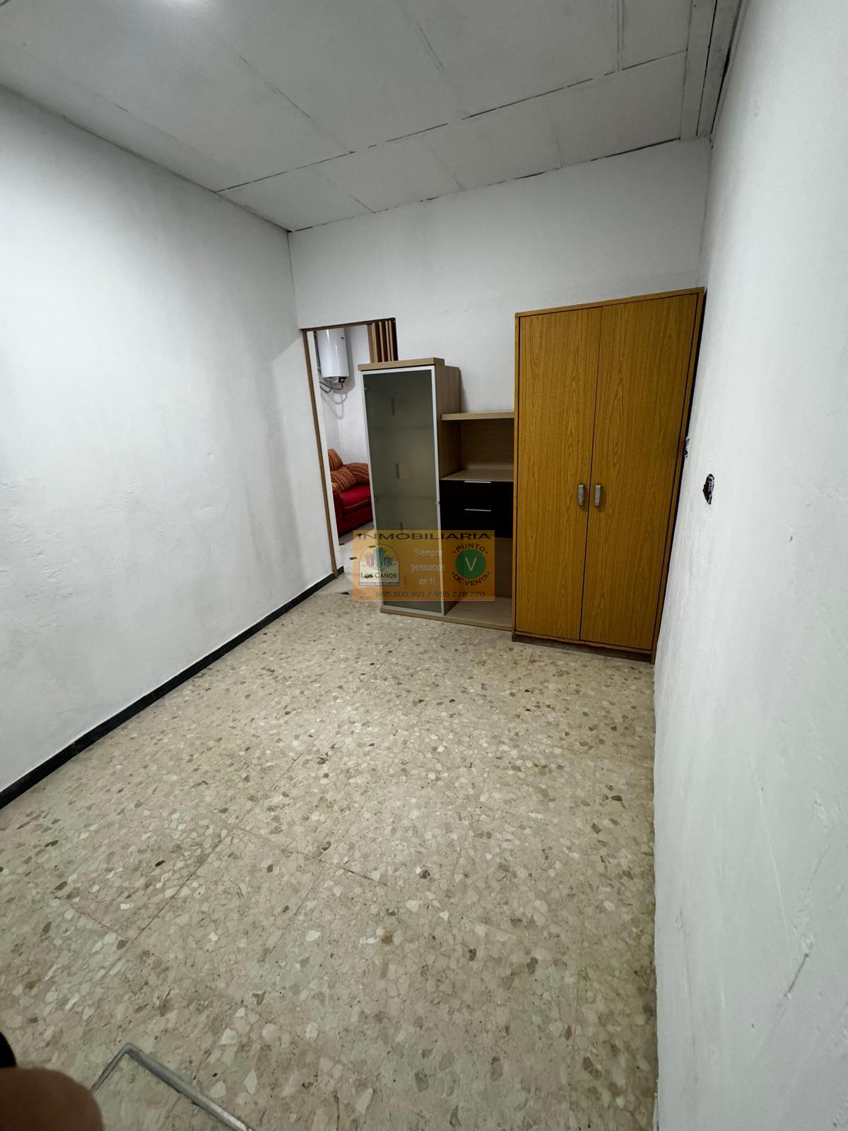 For sale of house in Sevilla