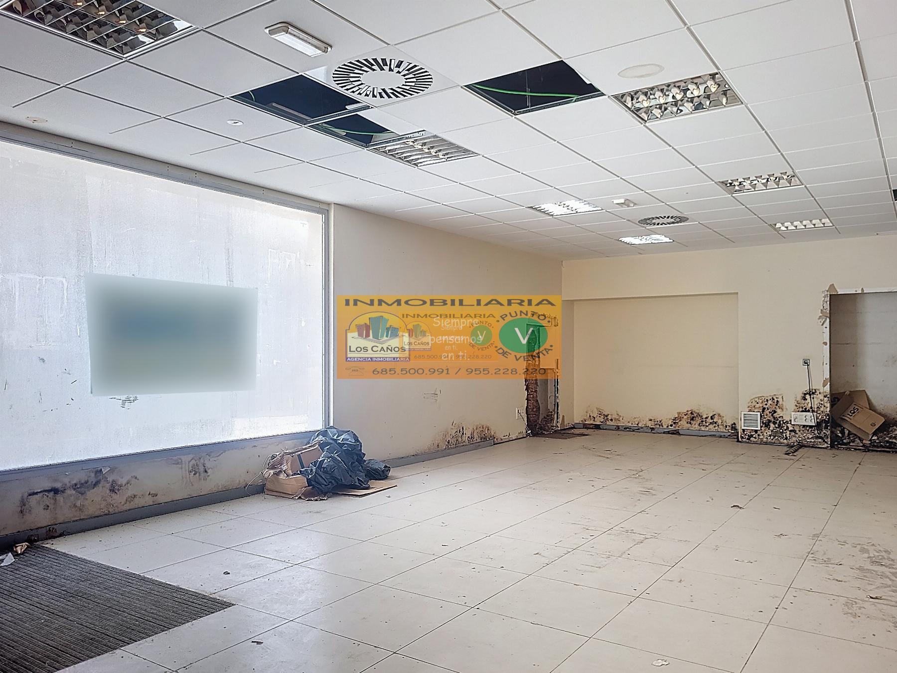 For sale of commercial in Sevilla