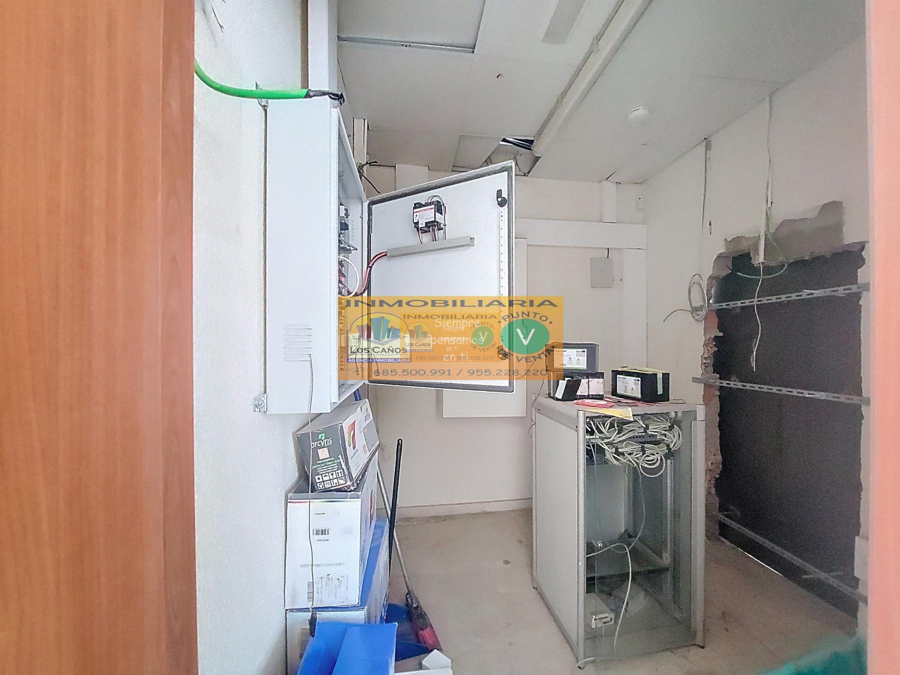 For sale of commercial in Sevilla