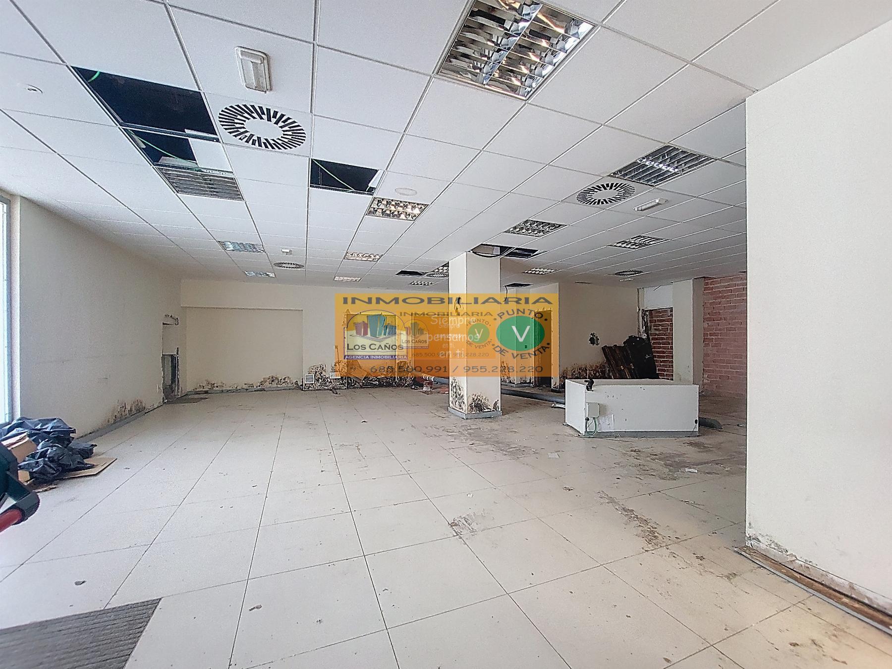 For sale of commercial in Sevilla