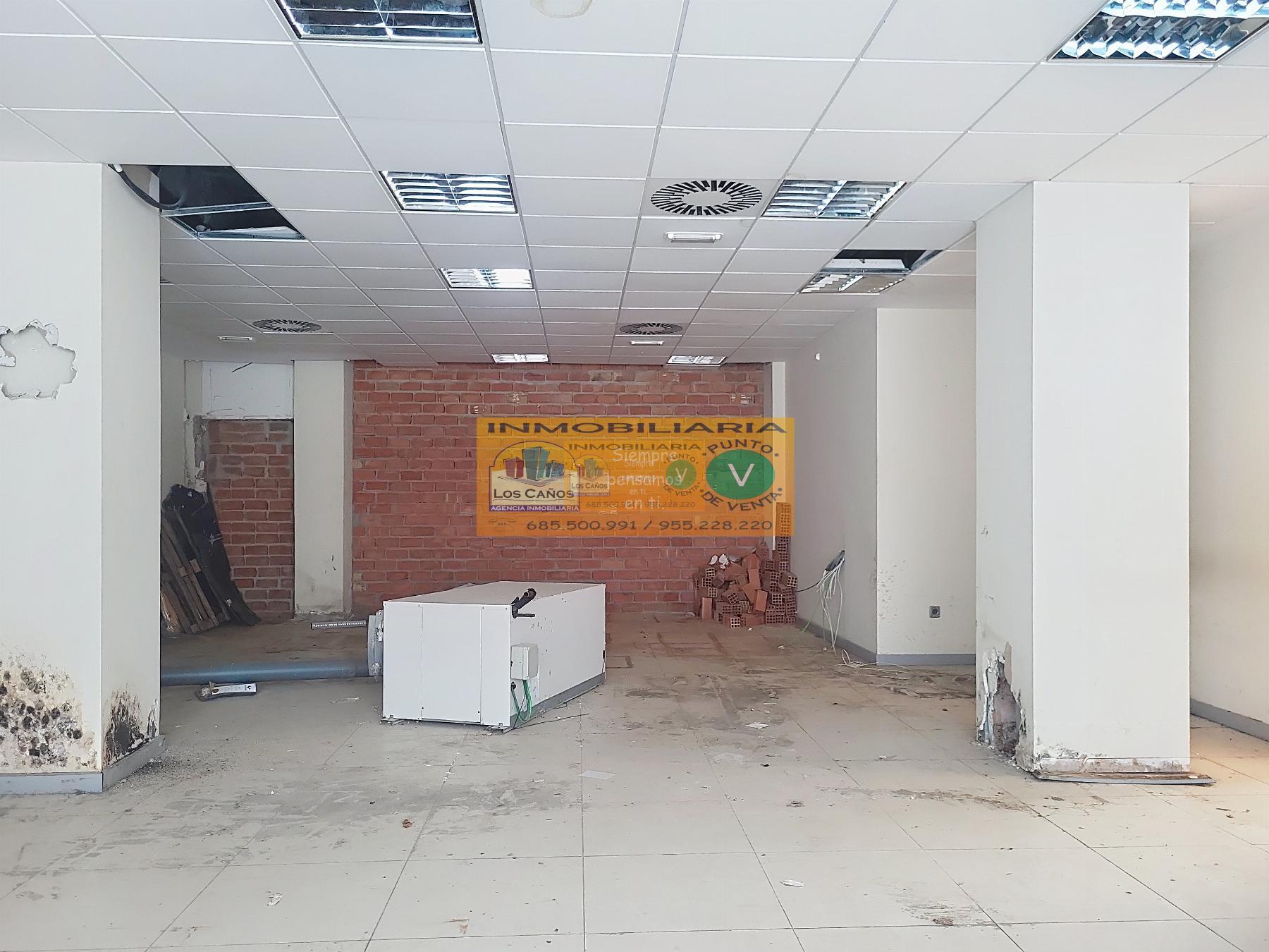 For sale of commercial in Sevilla