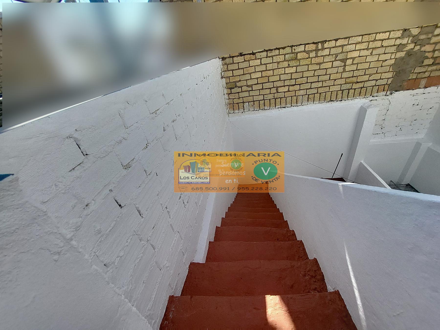 For sale of house in Sevilla