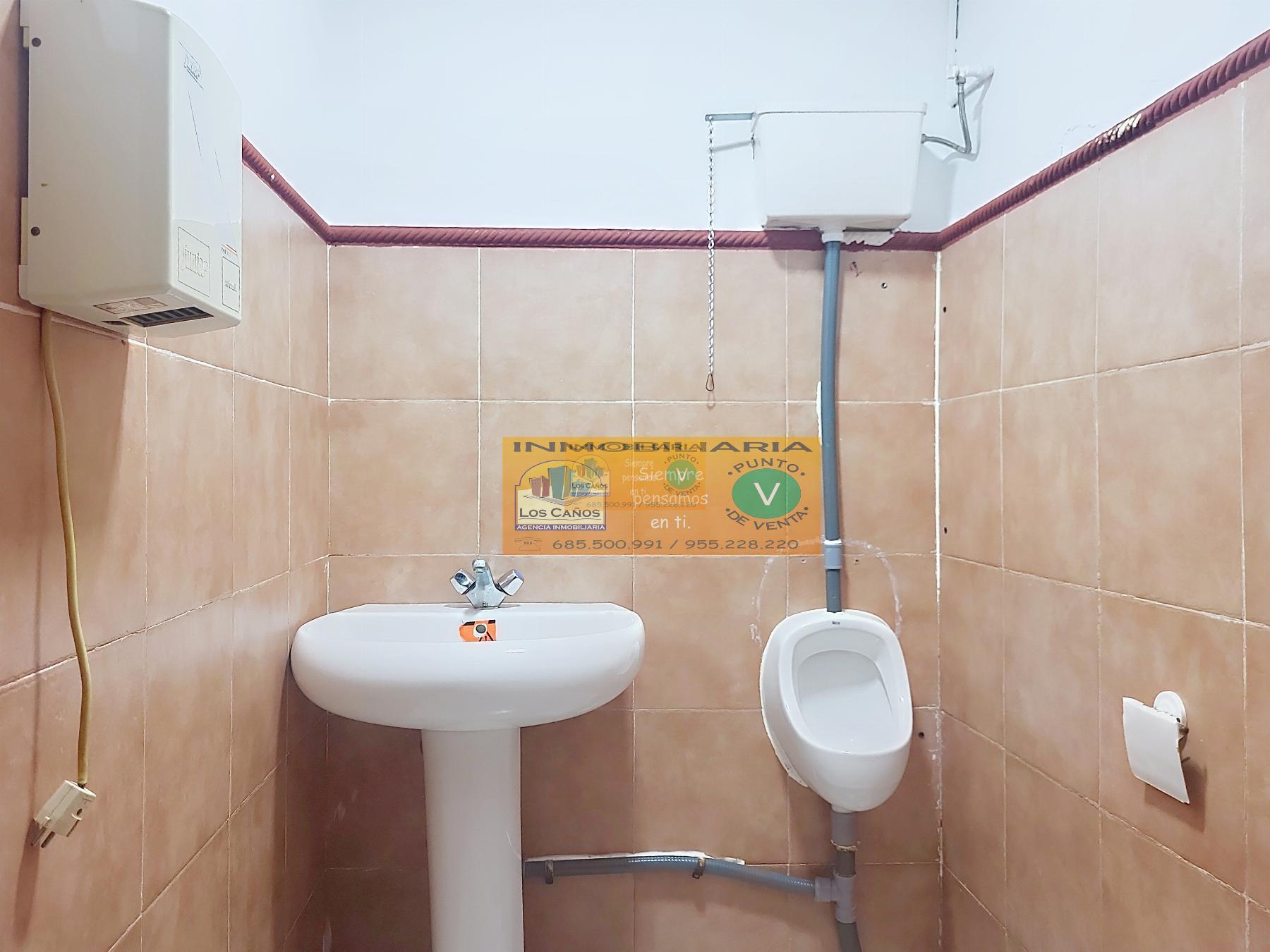 For sale of house in Sevilla
