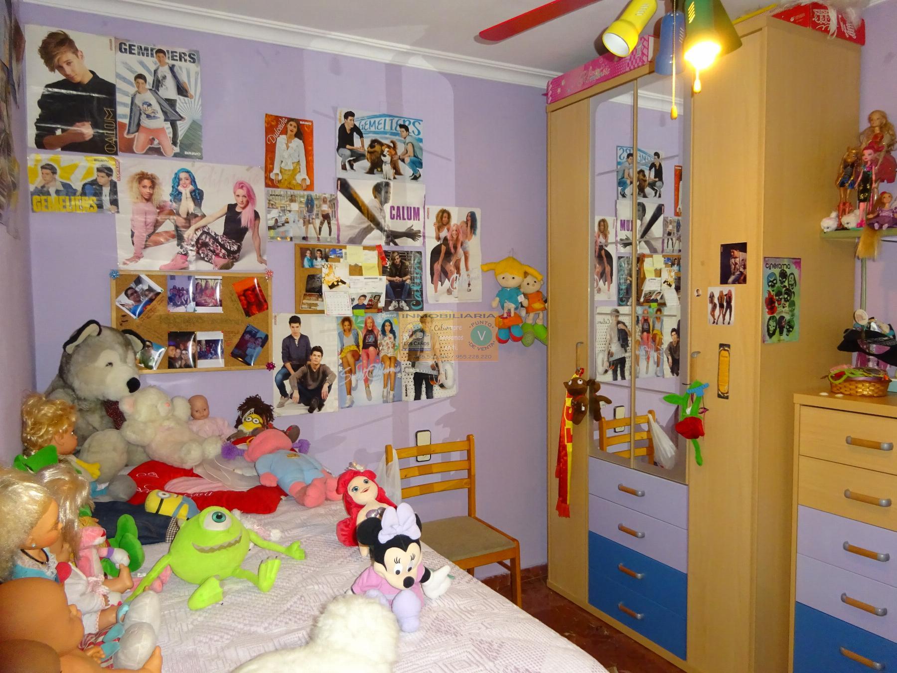 For sale of house in Sevilla
