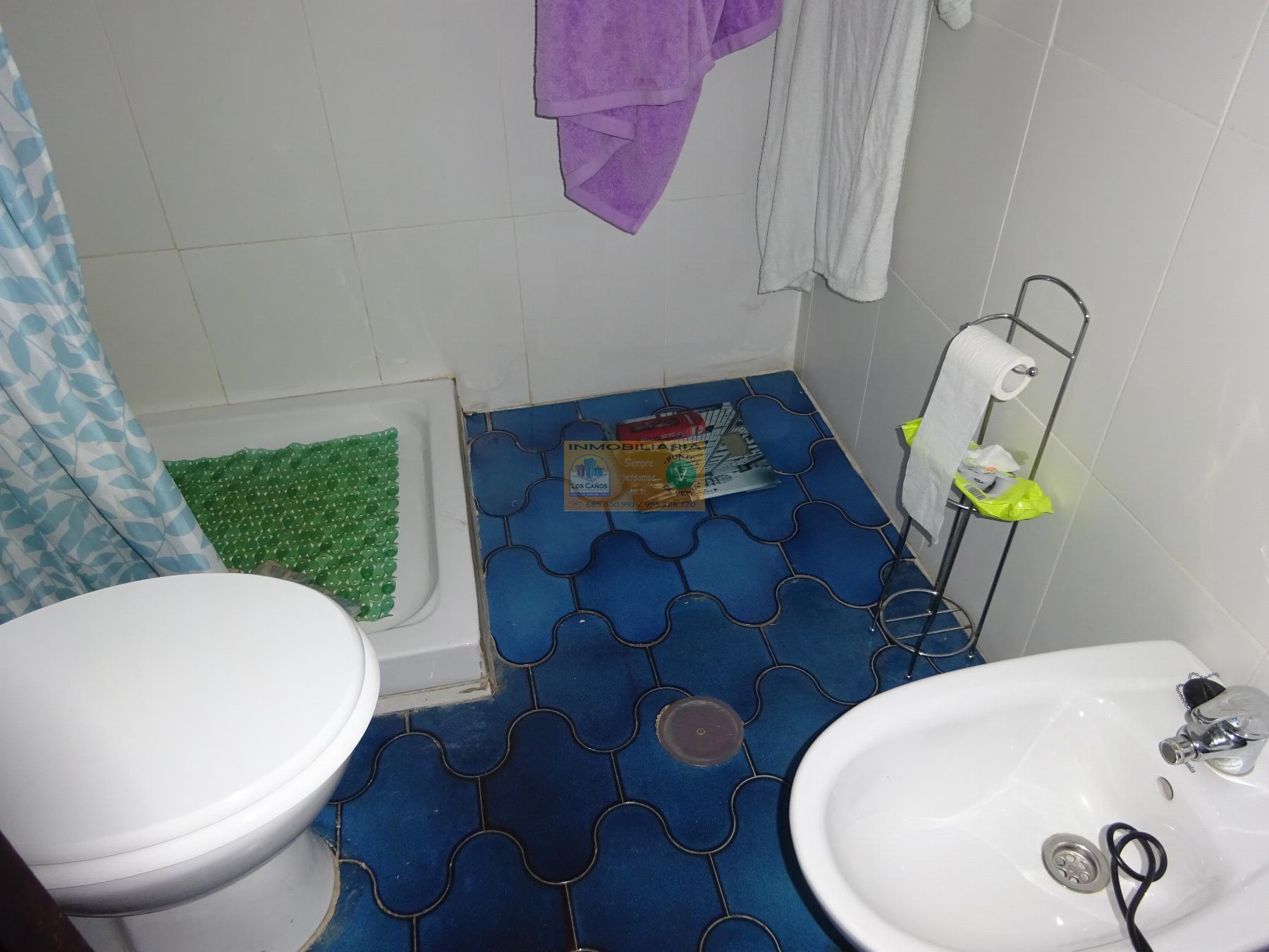 For sale of house in Sevilla