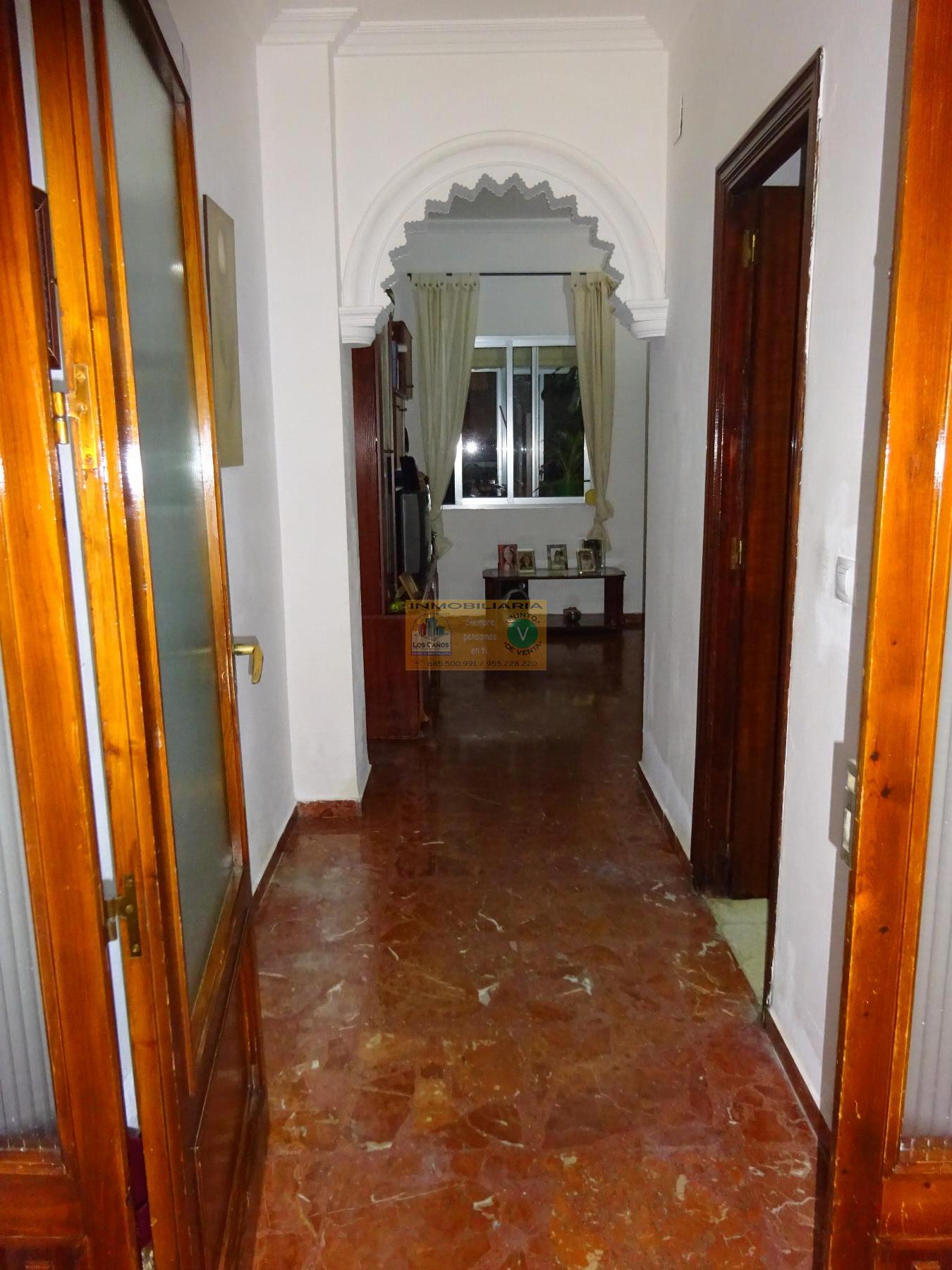 For sale of house in Sevilla