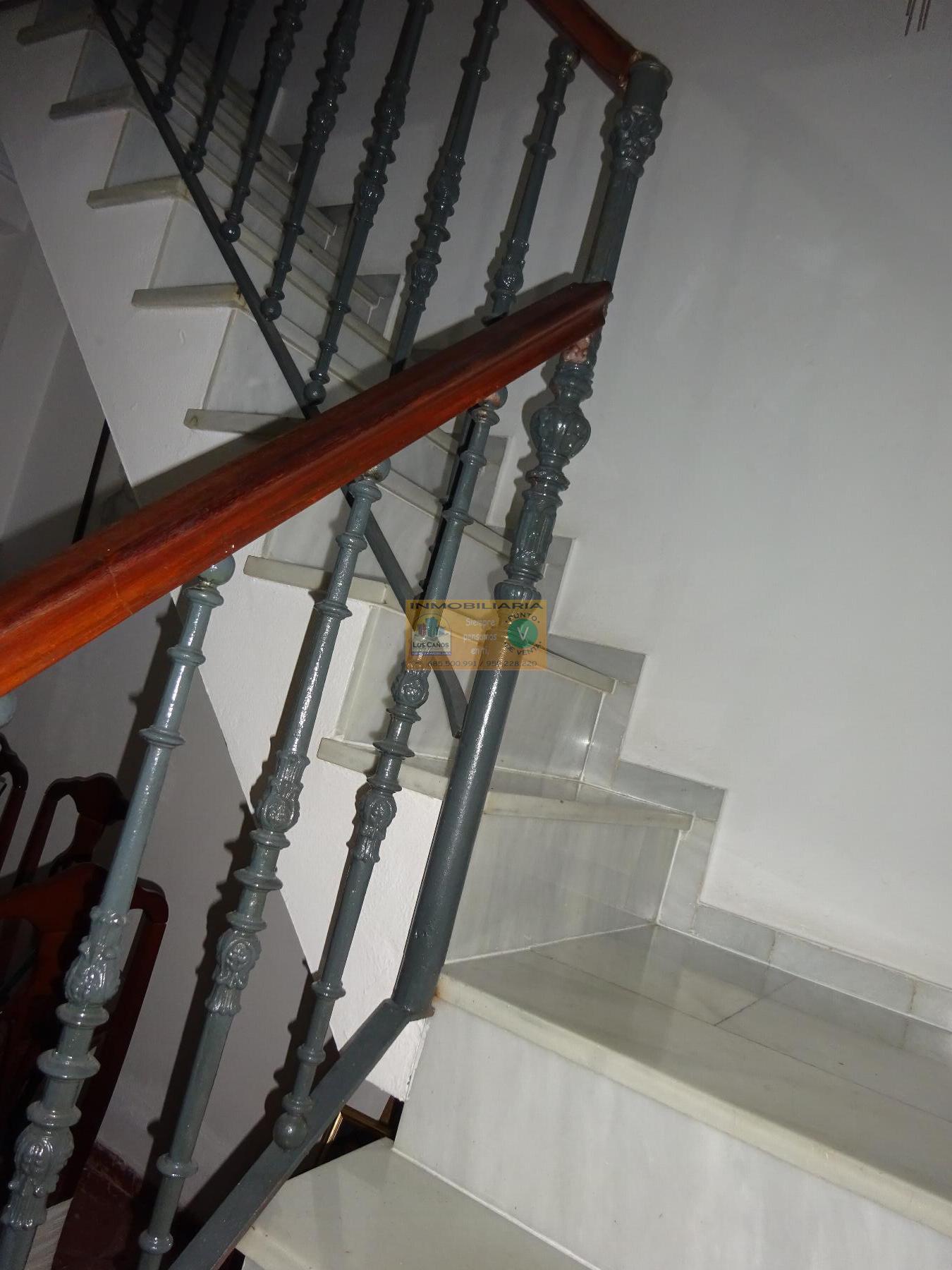 For sale of house in Sevilla