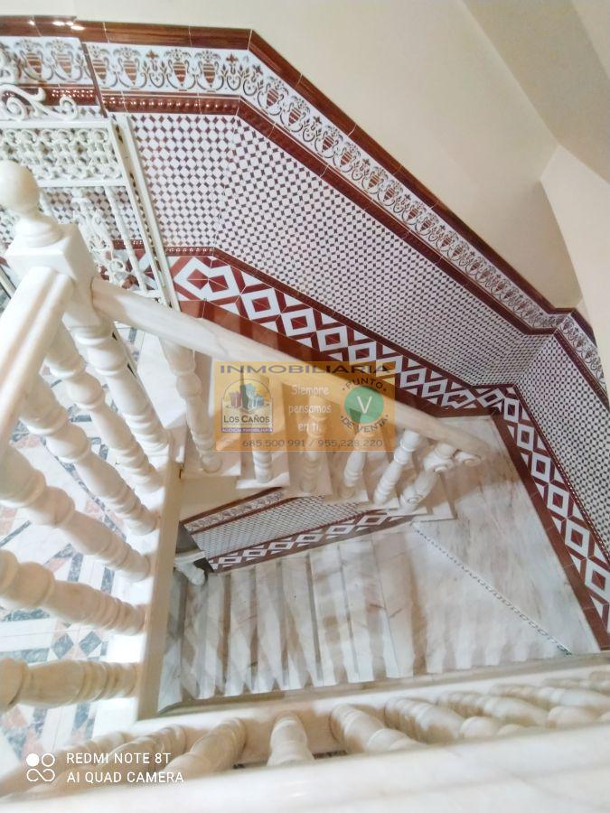 For sale of house in Sevilla