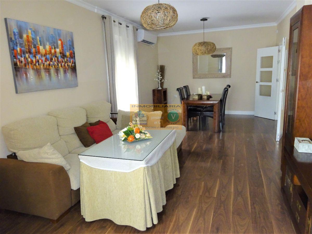 For sale of house in Sevilla