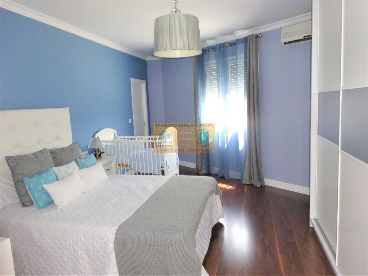 For sale of house in Sevilla