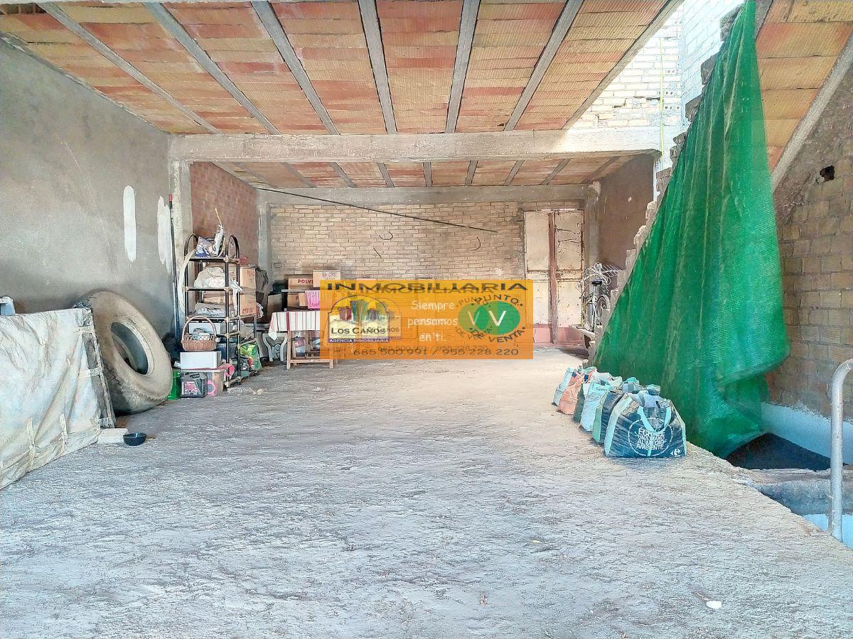 For sale of house in Sevilla