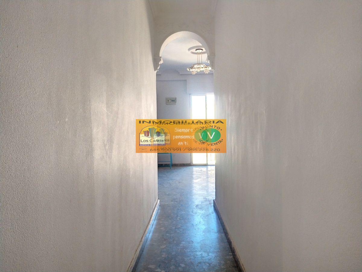 For sale of house in Sevilla