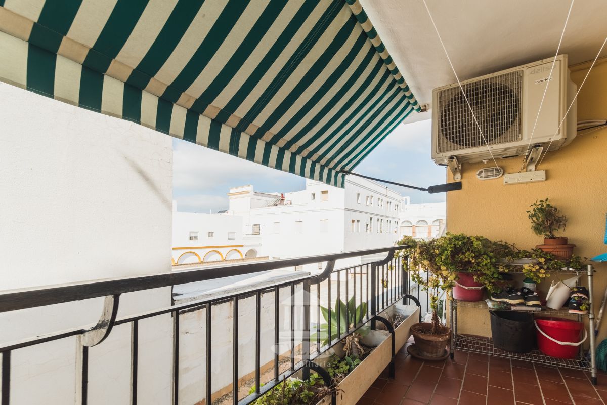 For sale of flat in El Puerto de Santa María
