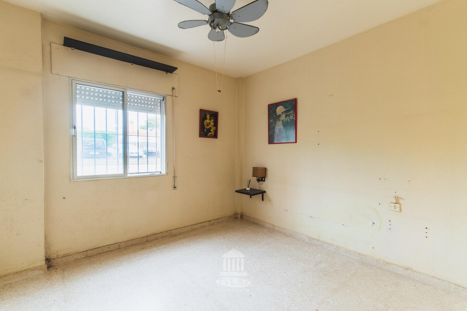For sale of flat in El Puerto de Santa María