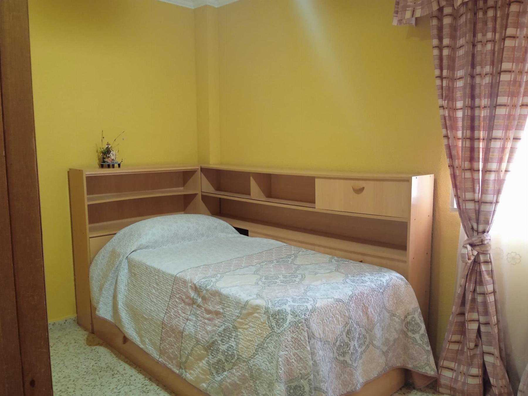 For sale of flat in El Puerto de Santa María