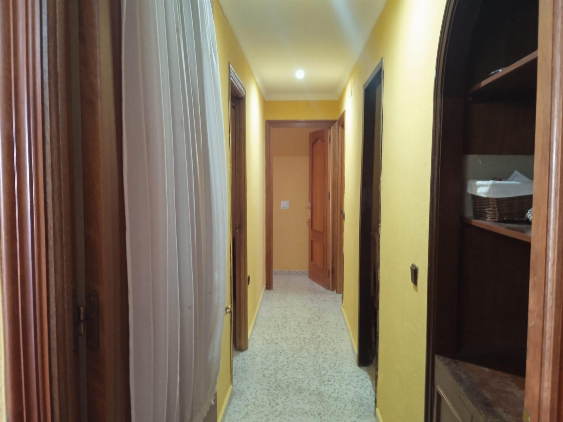 For sale of flat in El Puerto de Santa María
