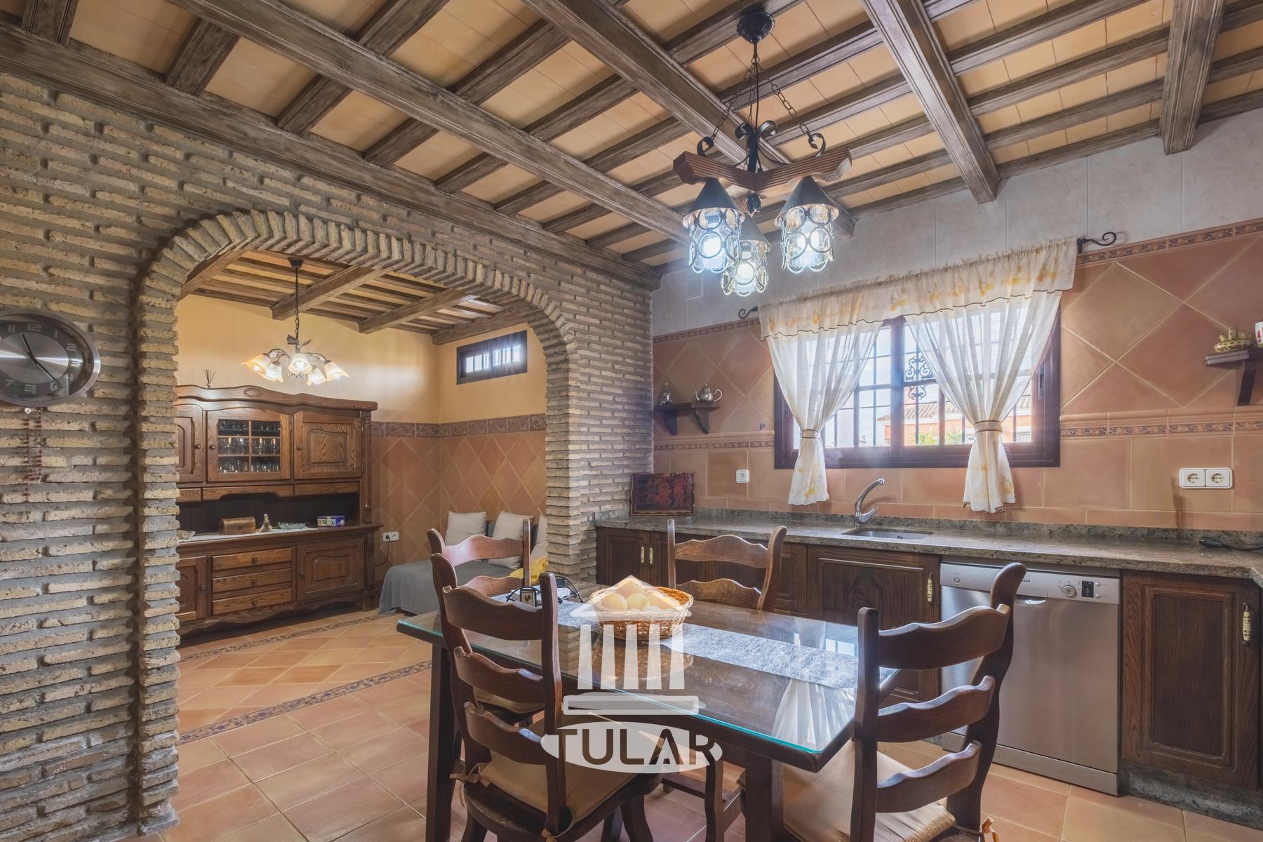 For sale of chalet in El Puerto de Santa María