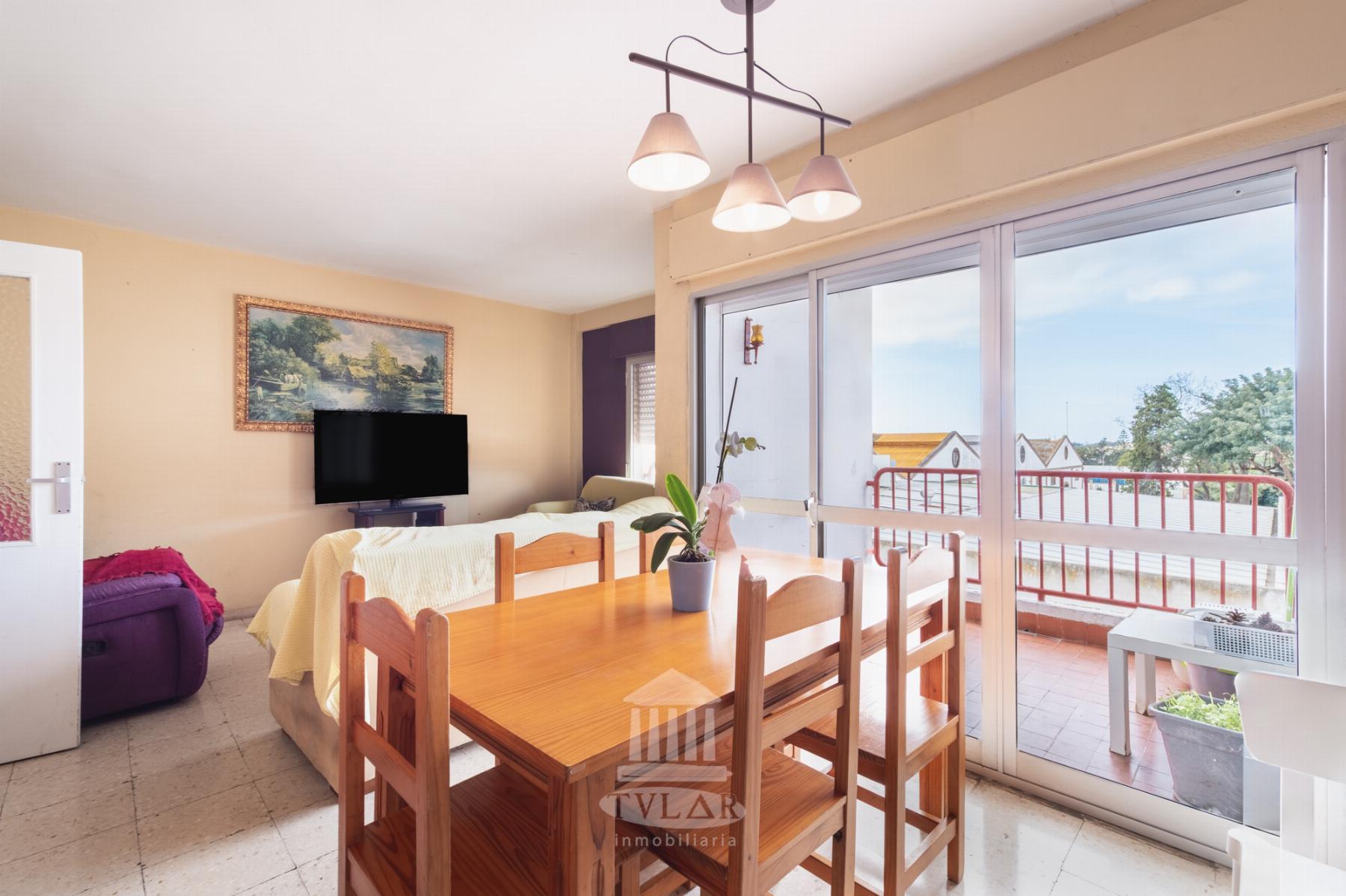 For sale of flat in El Puerto de Santa María