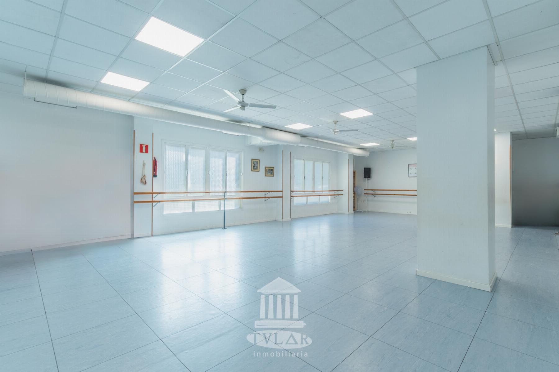 Venta de local comercial en El Puerto de Santa María