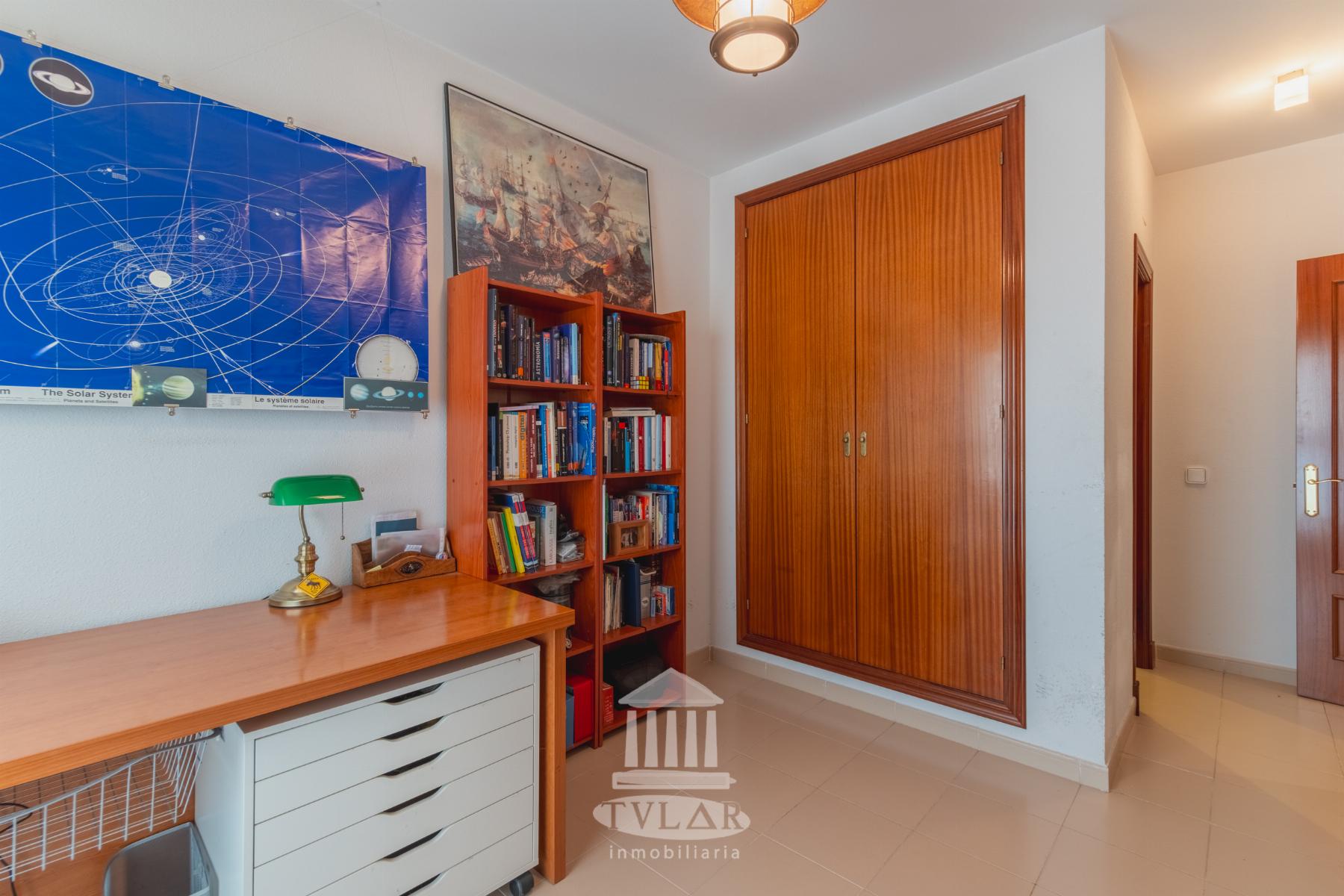 For sale of flat in El Puerto de Santa María