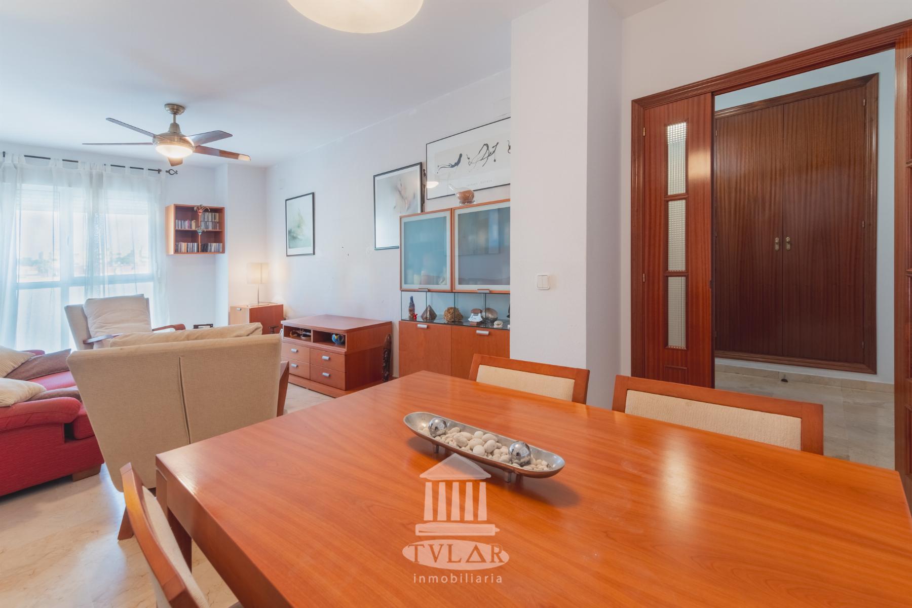 For sale of flat in El Puerto de Santa María