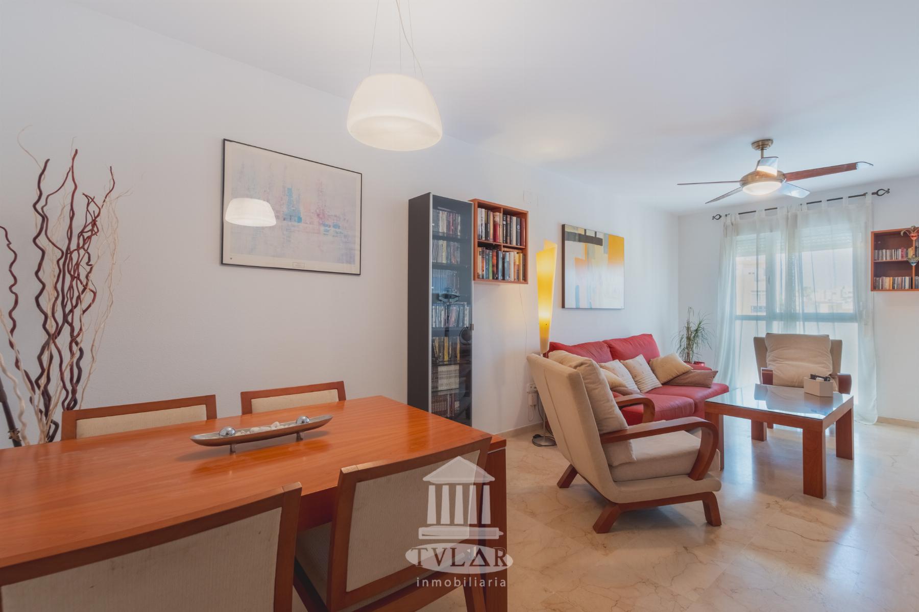 For sale of flat in El Puerto de Santa María