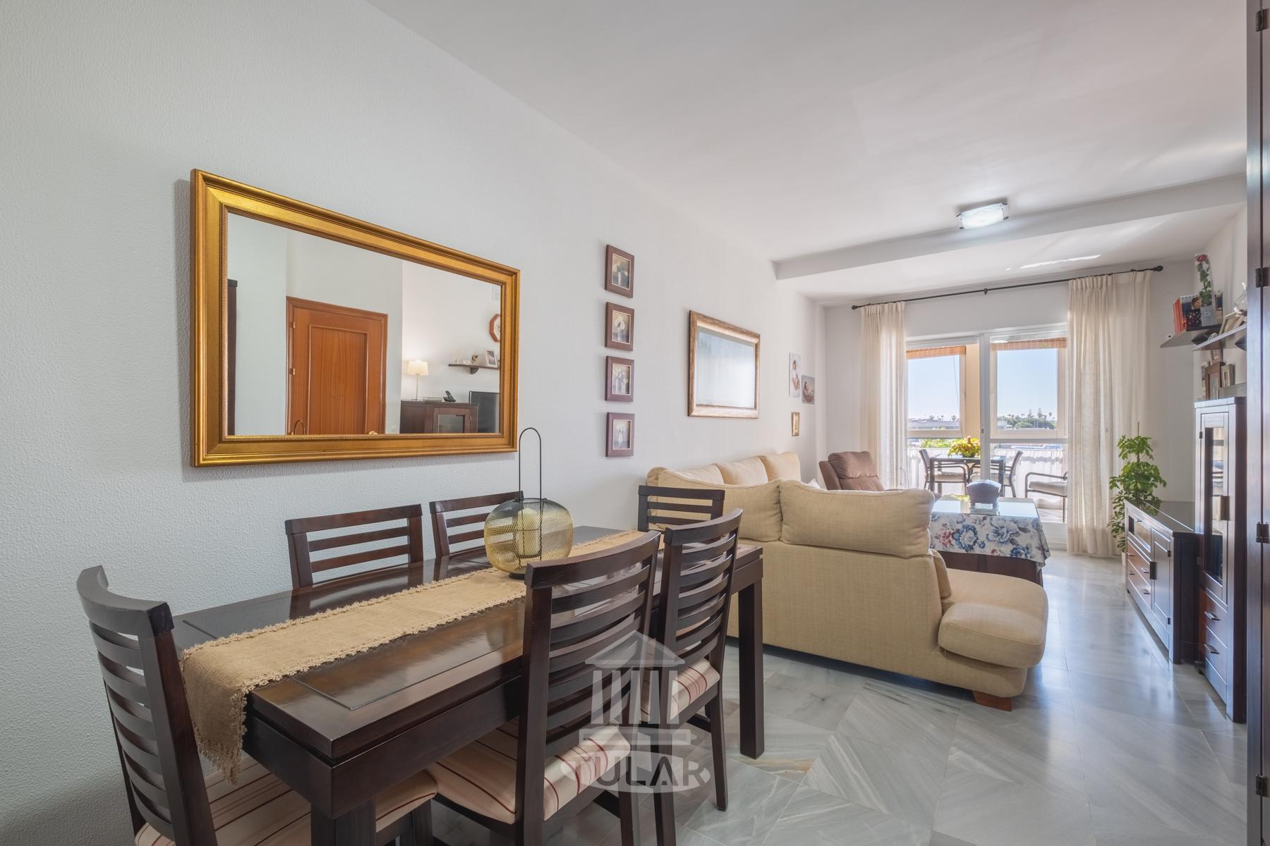 For sale of flat in El Puerto de Santa María