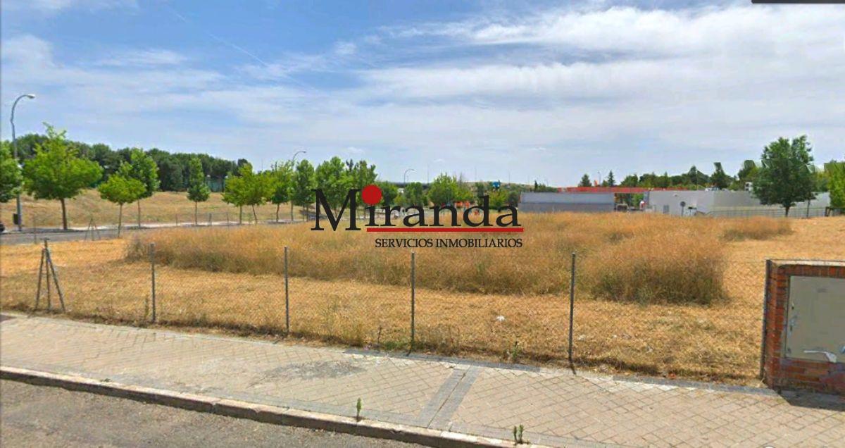 Köp av marken i Boadilla del Monte
