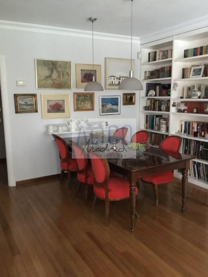 For sale of flat in Madrid