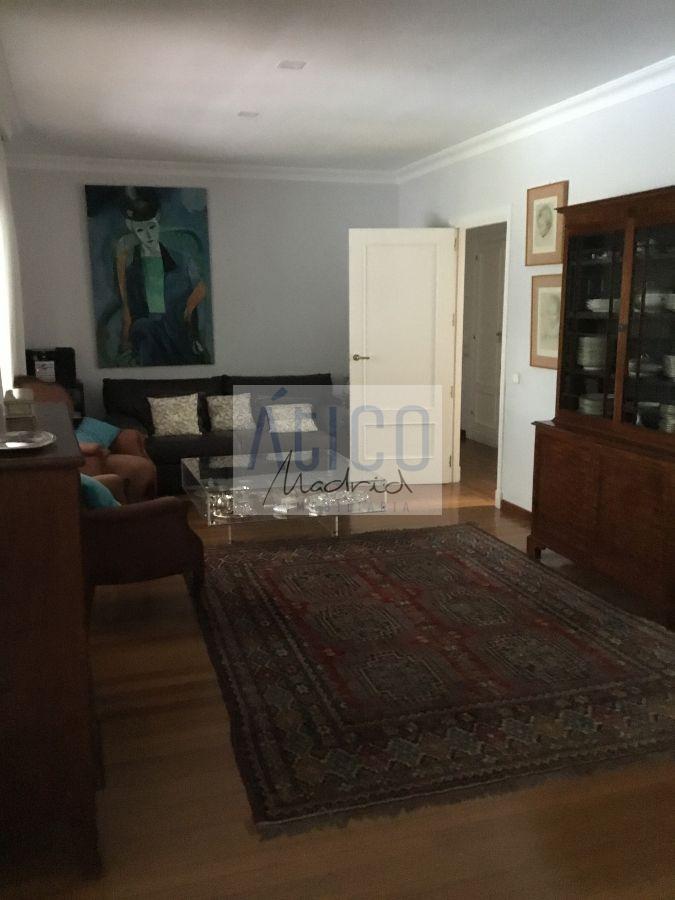 For sale of flat in Madrid