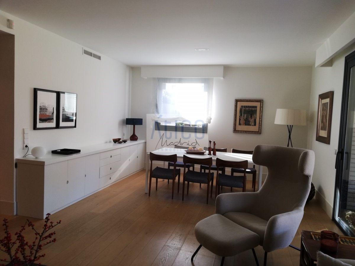 For sale of flat in Madrid
