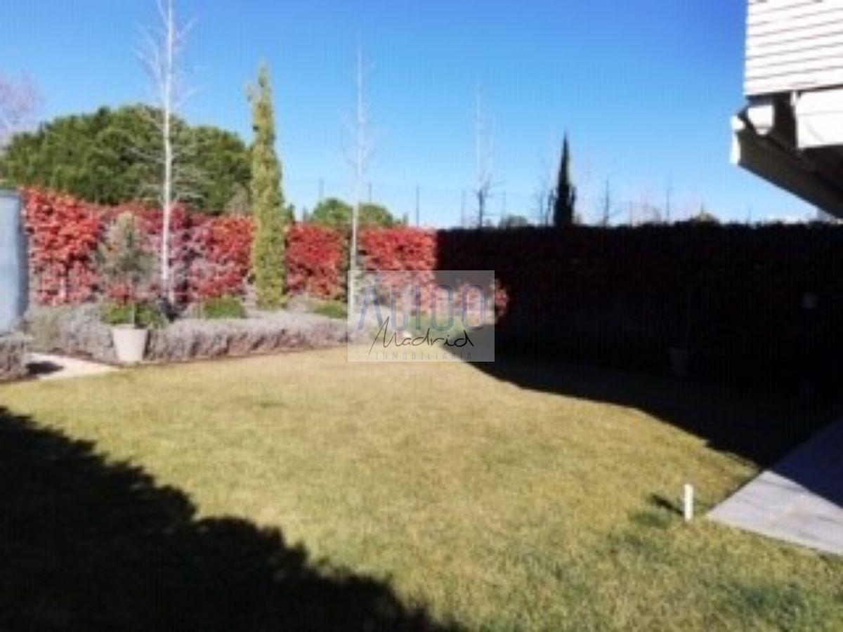 For sale of flat in Madrid