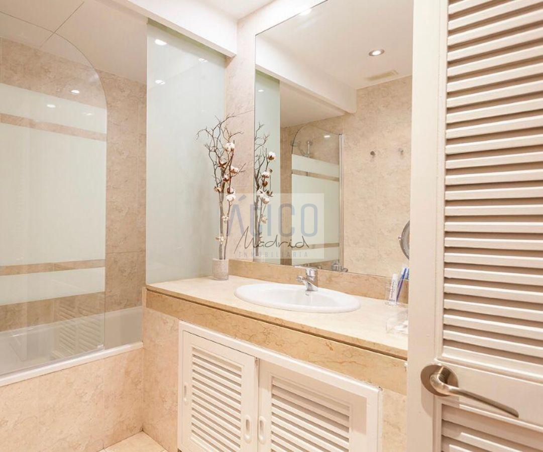 For rent of penthouse in Madrid