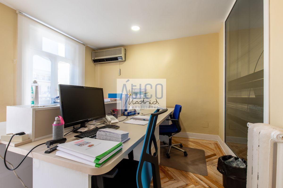 For rent of office in Madrid