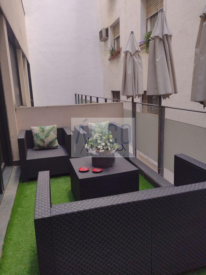 For sale of apartment in Madrid