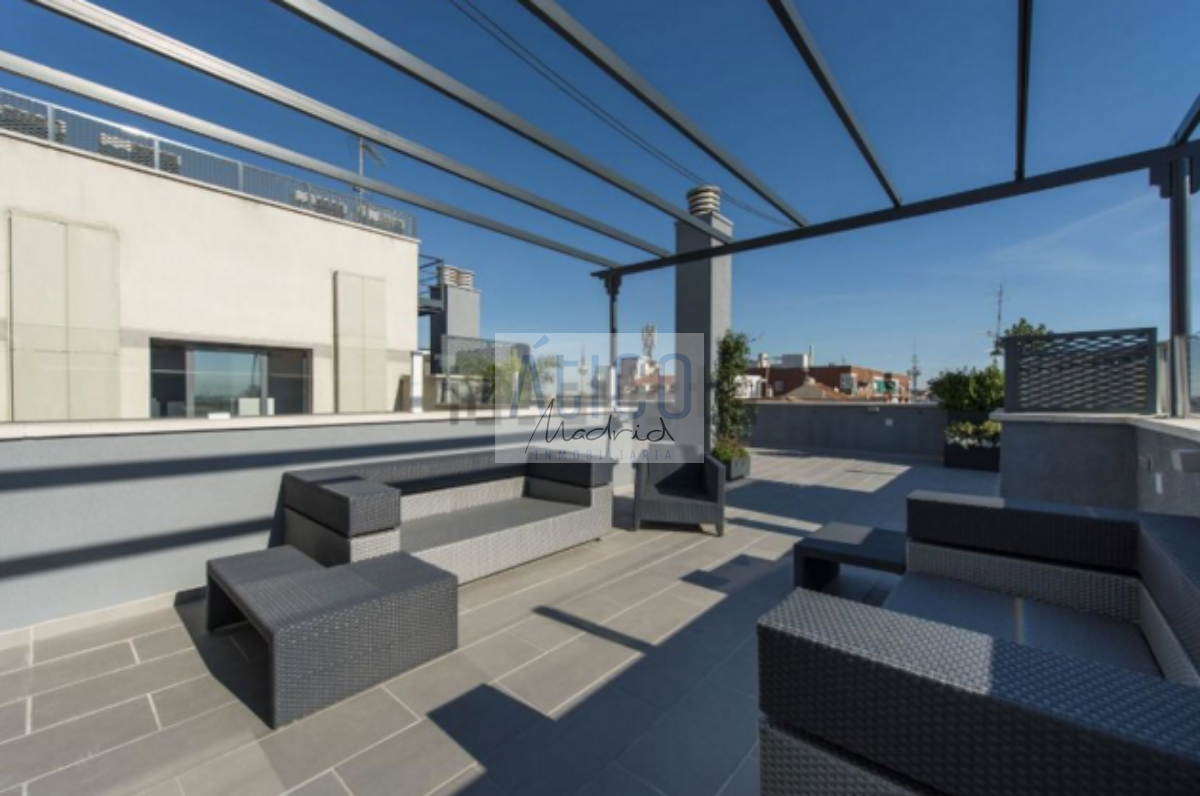 For rent of penthouse in Madrid