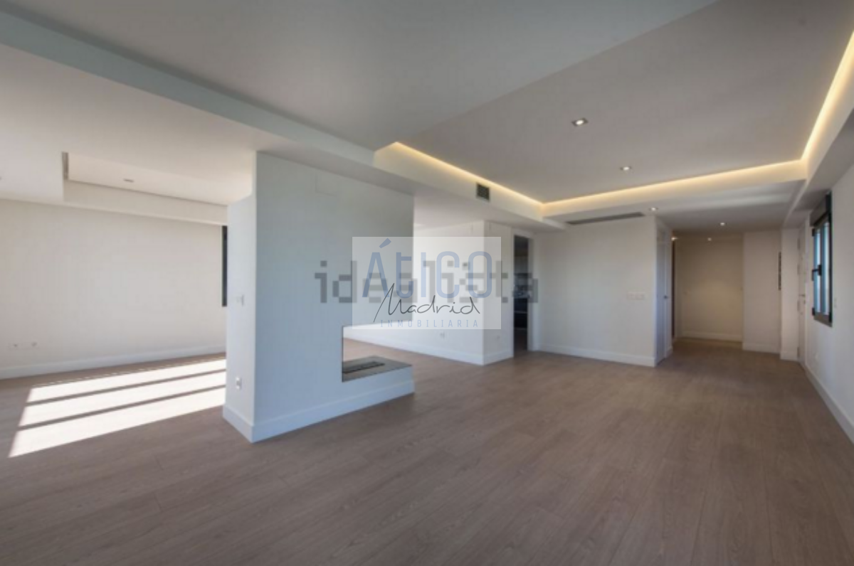 For rent of penthouse in Madrid