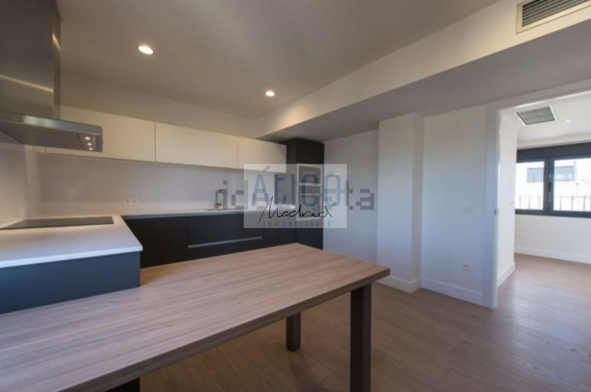 For rent of penthouse in Madrid