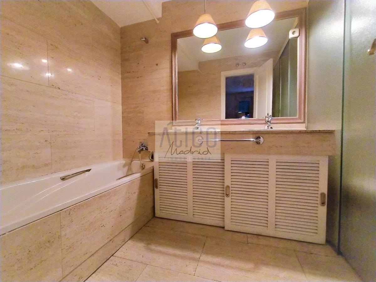 For rent of penthouse in Madrid