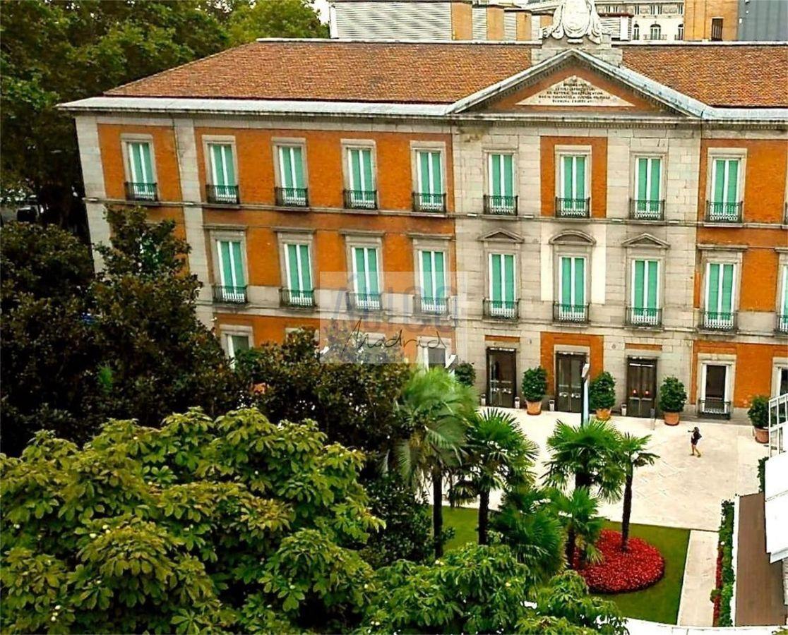 For rent of penthouse in Madrid