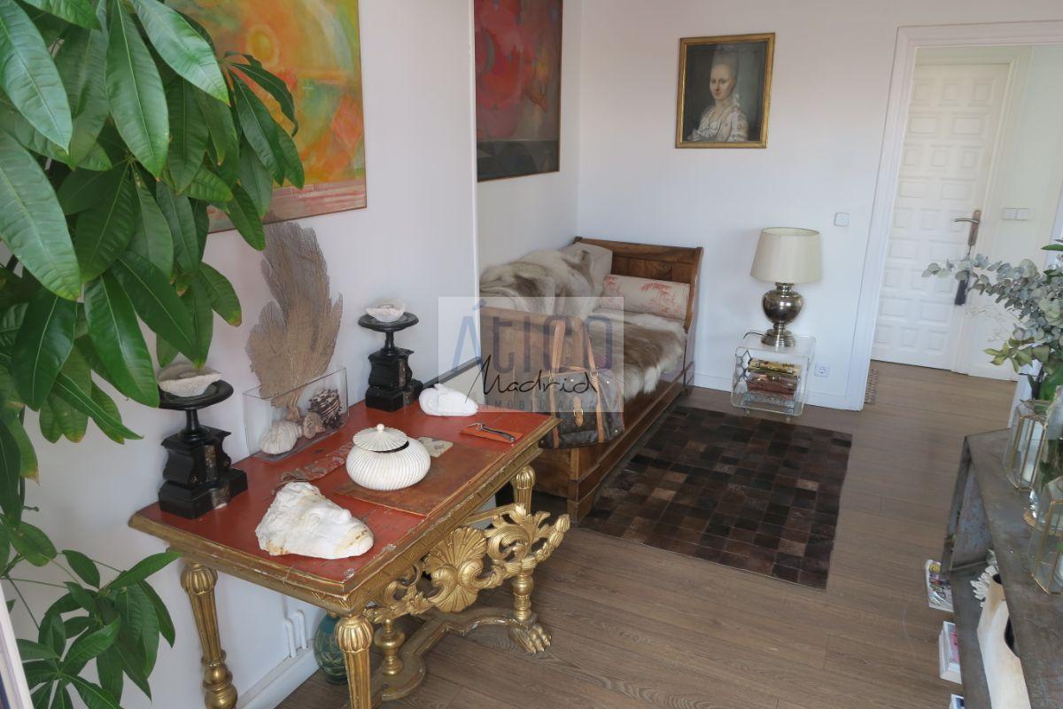 For rent of penthouse in Madrid