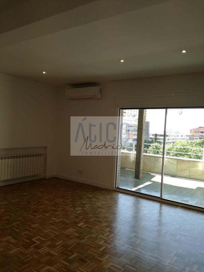 For rent of penthouse in Madrid