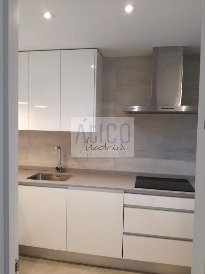 For rent of penthouse in Madrid