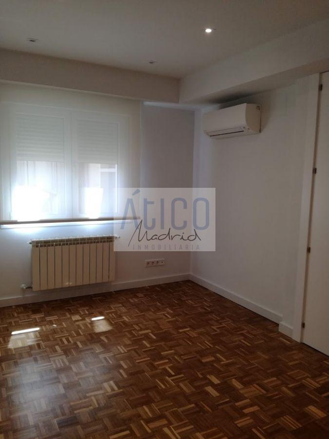 For rent of penthouse in Madrid