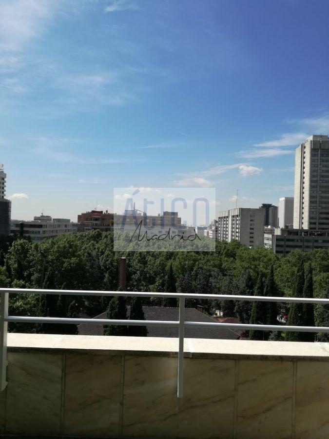 For rent of penthouse in Madrid