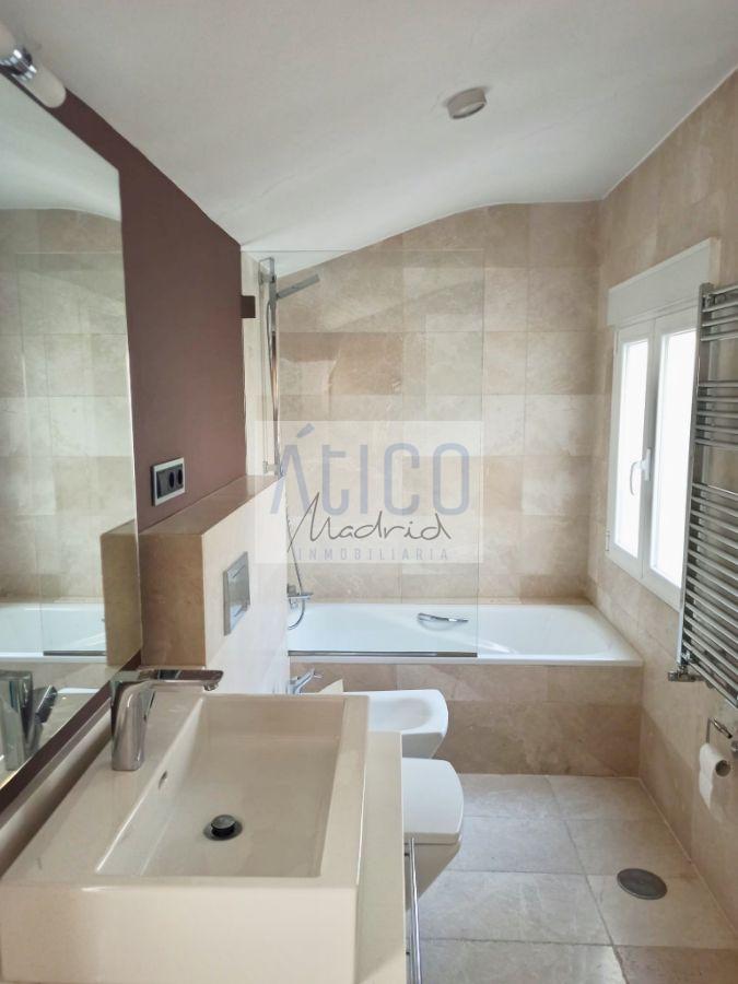 For rent of penthouse in Madrid