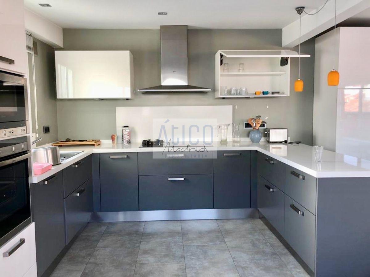 For rent of penthouse in Madrid