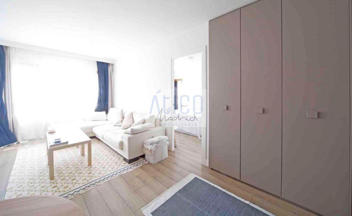 For rent of penthouse in Madrid