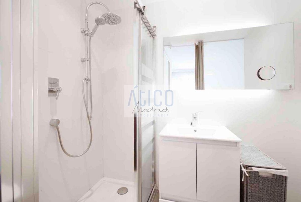 For rent of penthouse in Madrid